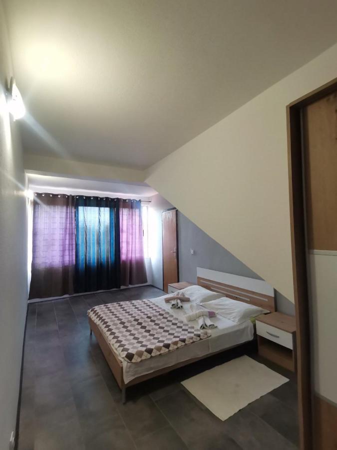 Apartments Zeljka Mundanije 外观 照片