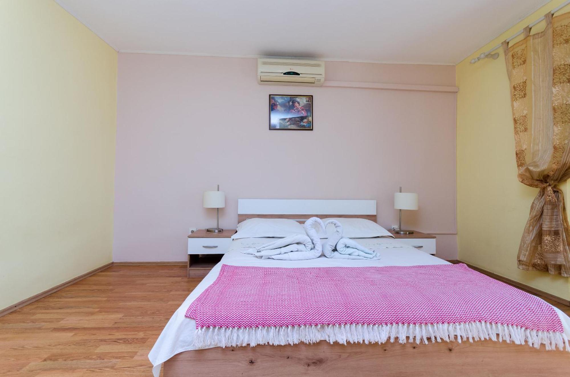 Apartments Zeljka Mundanije 外观 照片
